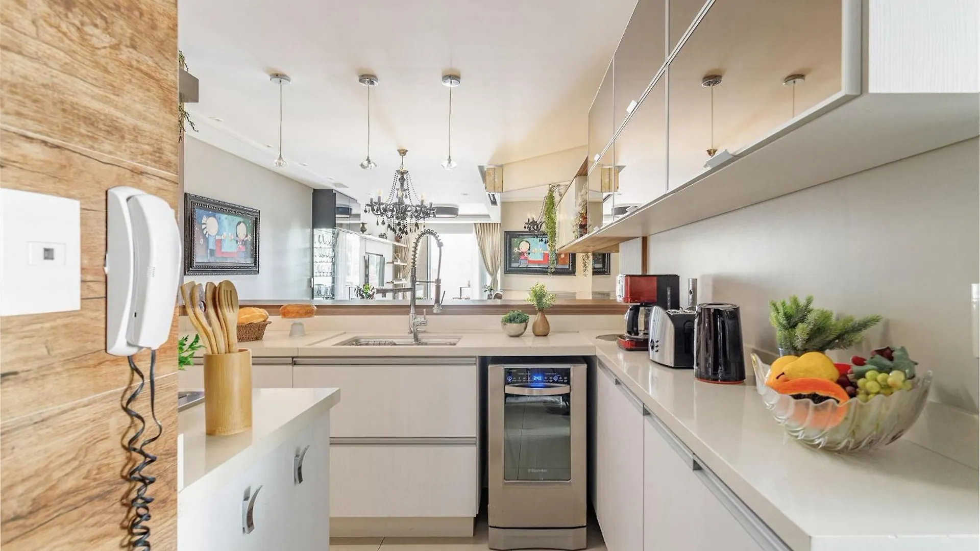 Apartamento De Luxo Com Piscina No Centro Florianópolis 0*,  Brasilien