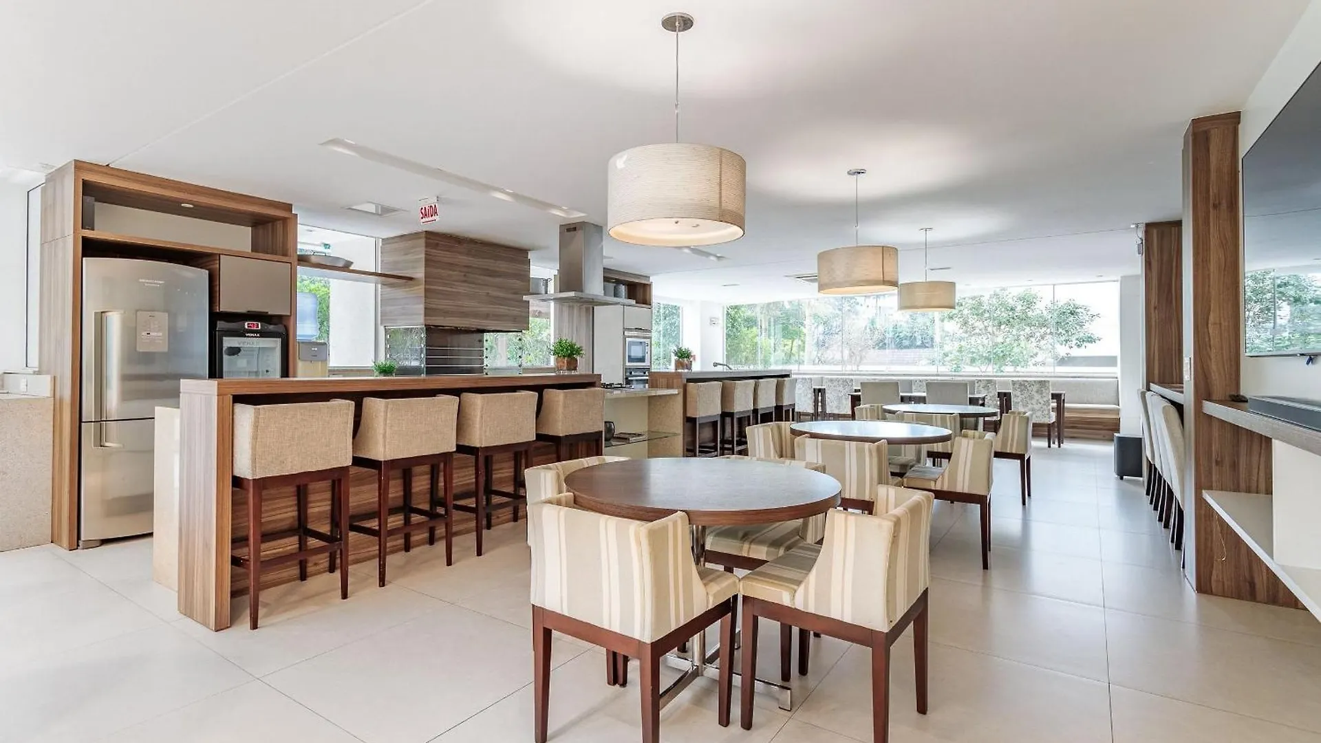 Apartamento De Luxo Com Piscina No Centro Florianópolis Brasilien