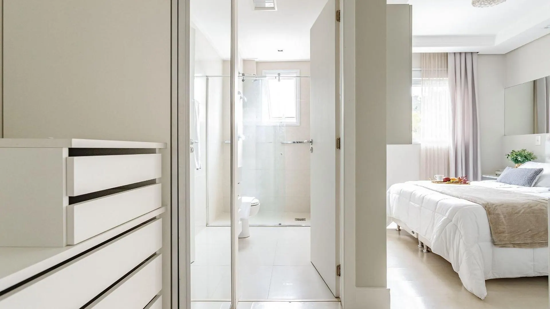 Apartamento De Luxo Com Piscina No Centro Florianópolis