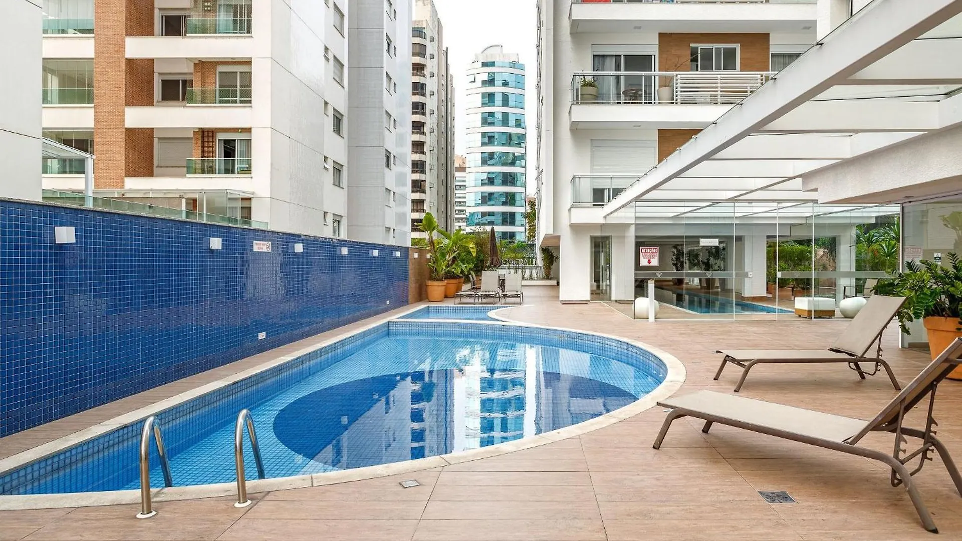 Apartment Apartamento De Luxo Com Piscina No Centro Florianópolis Brasilien