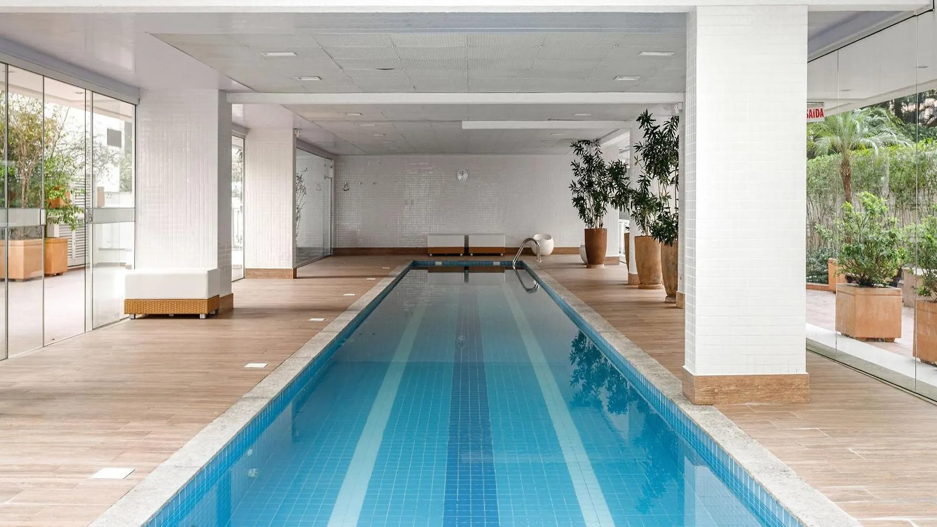 Apartamento De Luxo Com Piscina No Centro Florianópolis 0*,