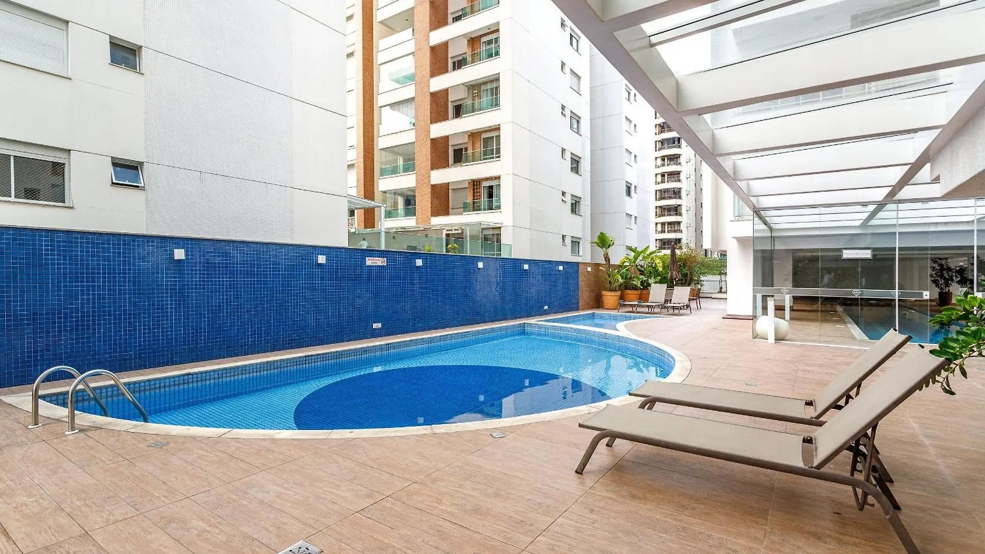 Apartamento De Luxo Com Piscina No Centro Florianópolis Brazylia